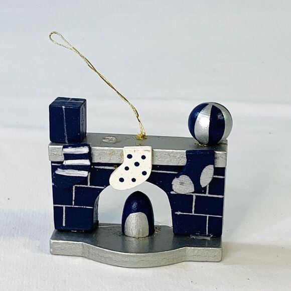 Vintage Lot of 6 Folk Art Wooden Blue Silver White Christmas Ornaments - Picture 6 of 7